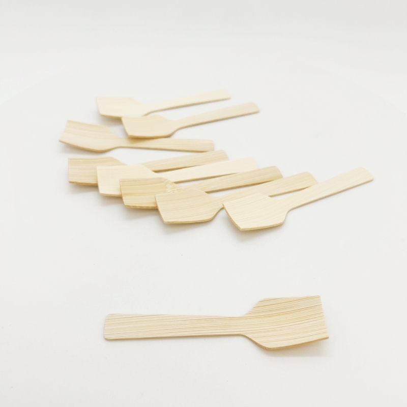 Wooden tableware