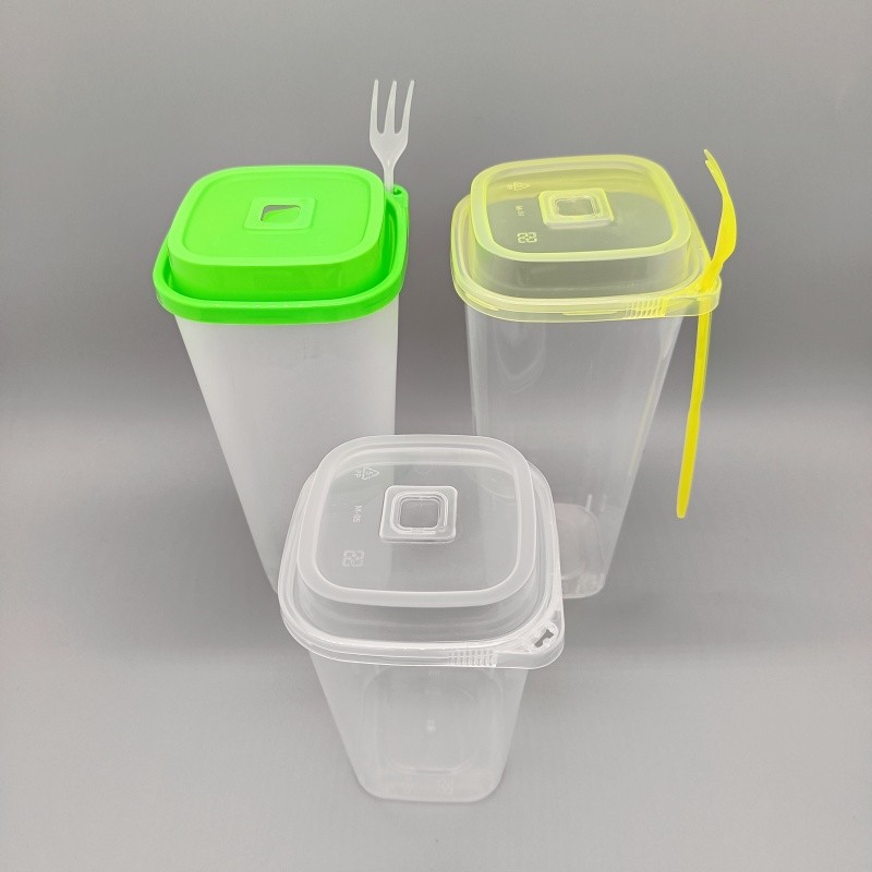 92mm caliber square milktea hard PP cup with lid and fork