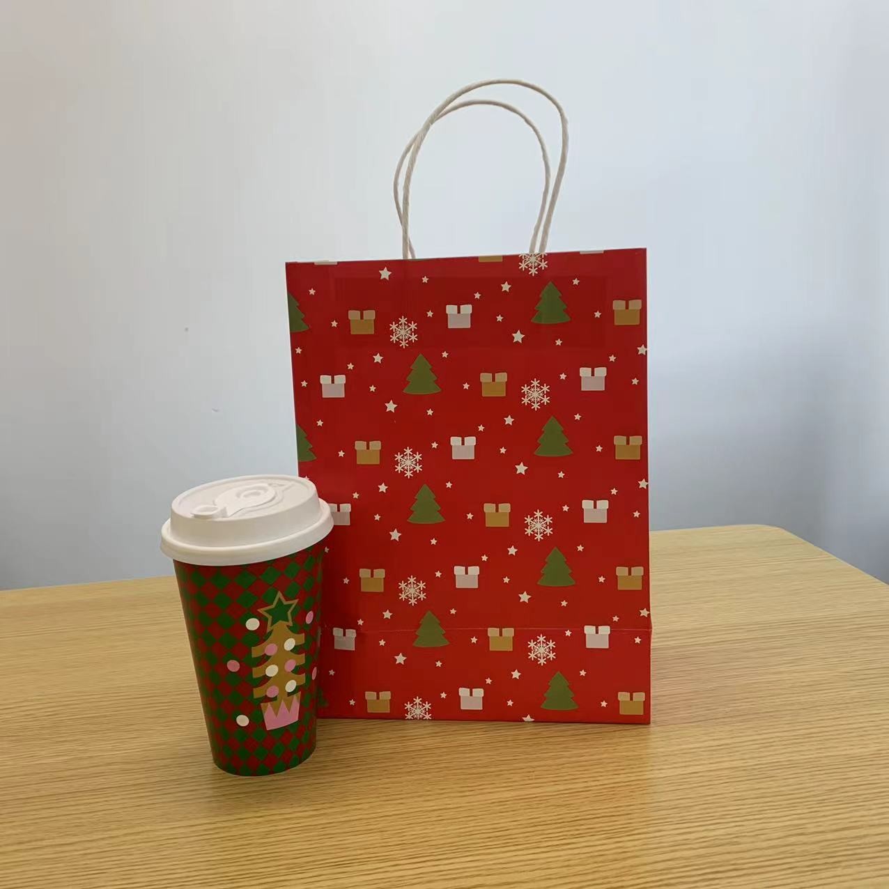 Wholesale Christmas Pe Coated Paper Bag