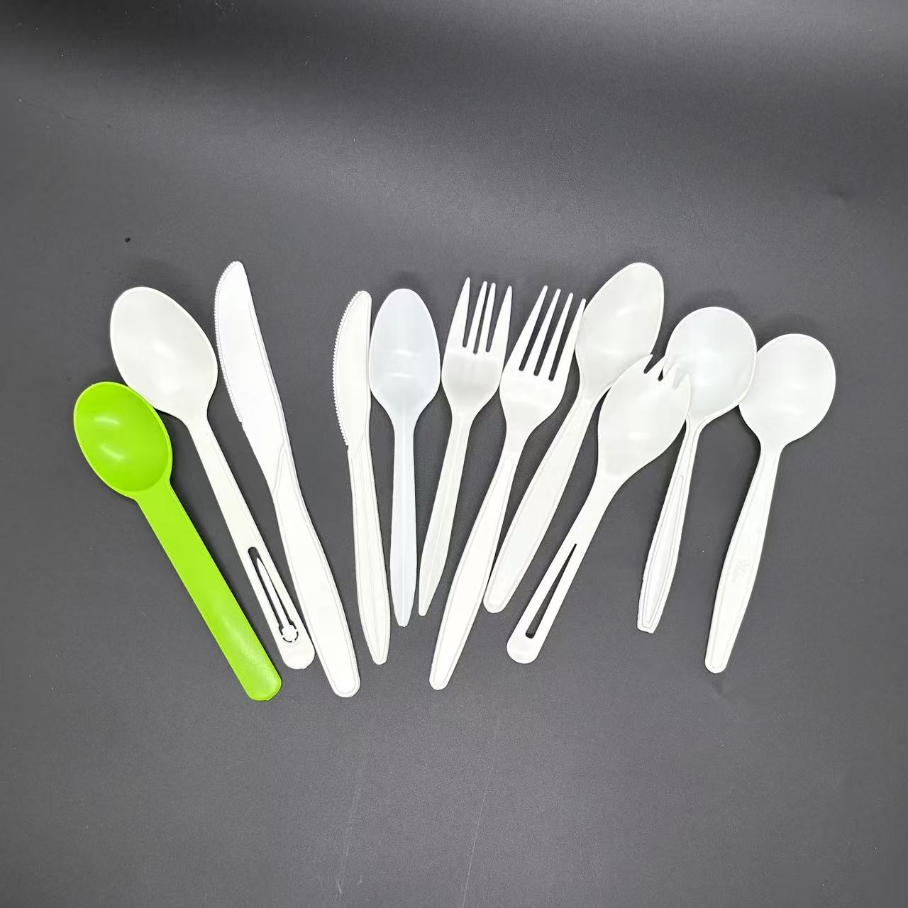 disposable plastic cutlery