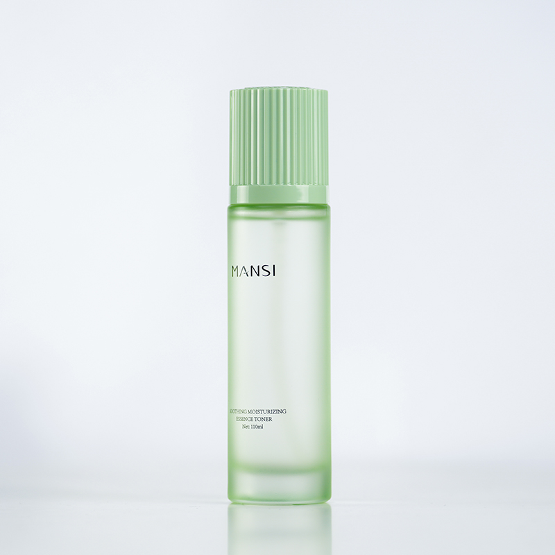 Lugnande fuktgivande Essence Toner