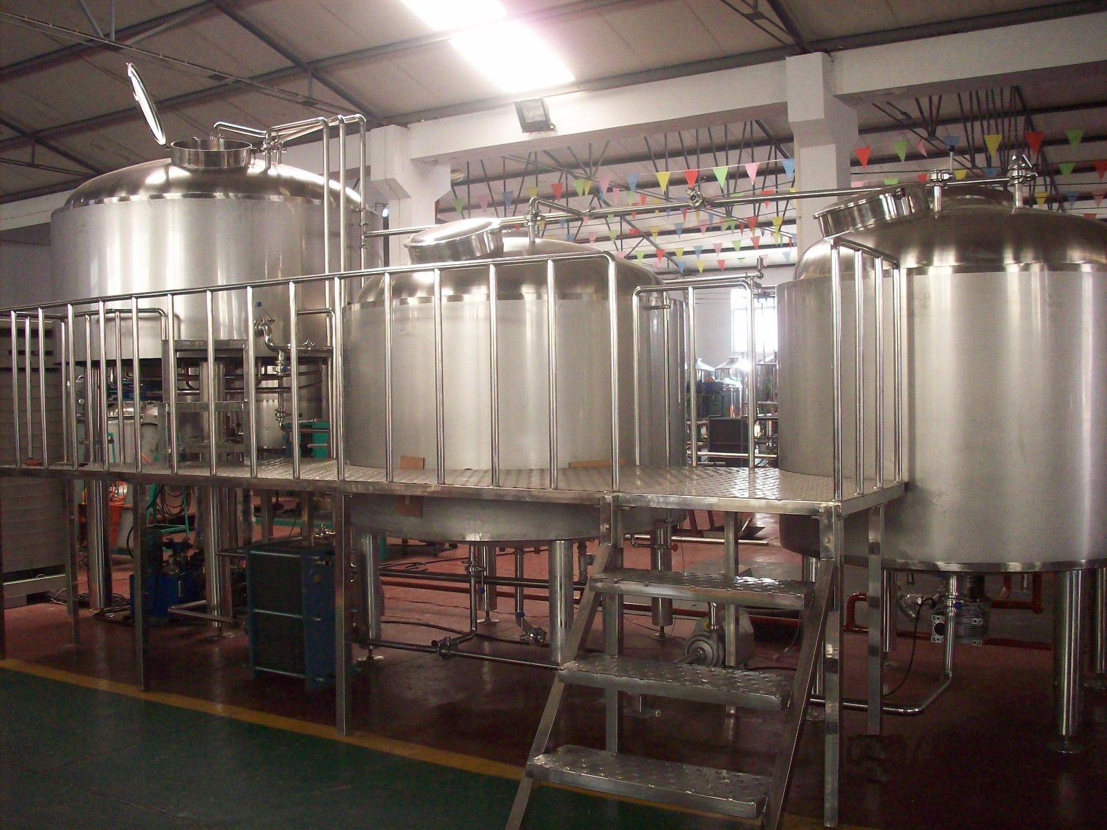 Three Vessels Brewhouse Manufacturers, Three Vessels Brewhouse Factory, Supply Three Vessels Brewhouse
