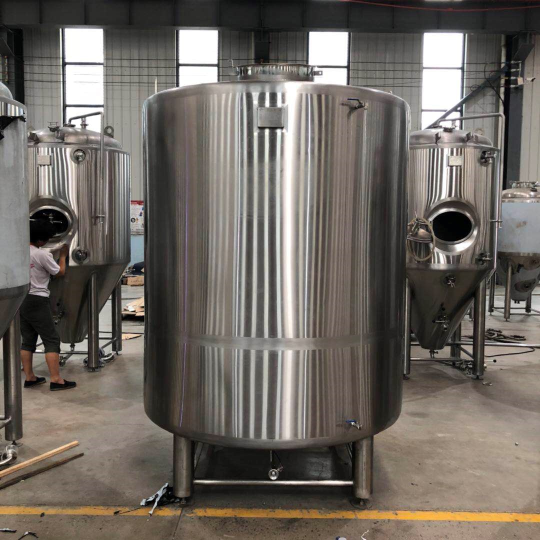 Projeto de modelo de equipamento de cerveja Bulgária 1500L