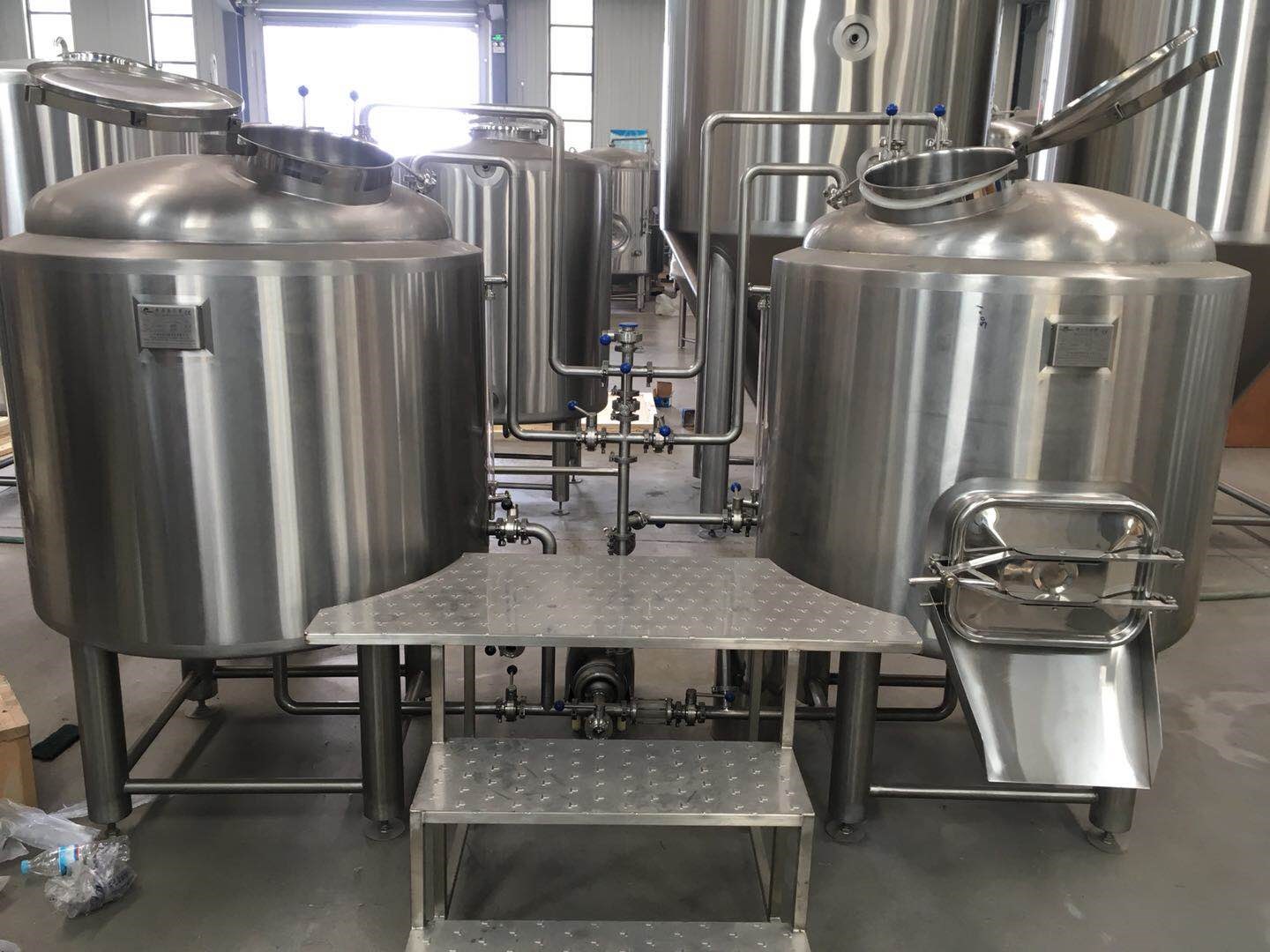 Micro 300L Cerveza Brewing Equipment, Brewhouse System with Locculation Tank,