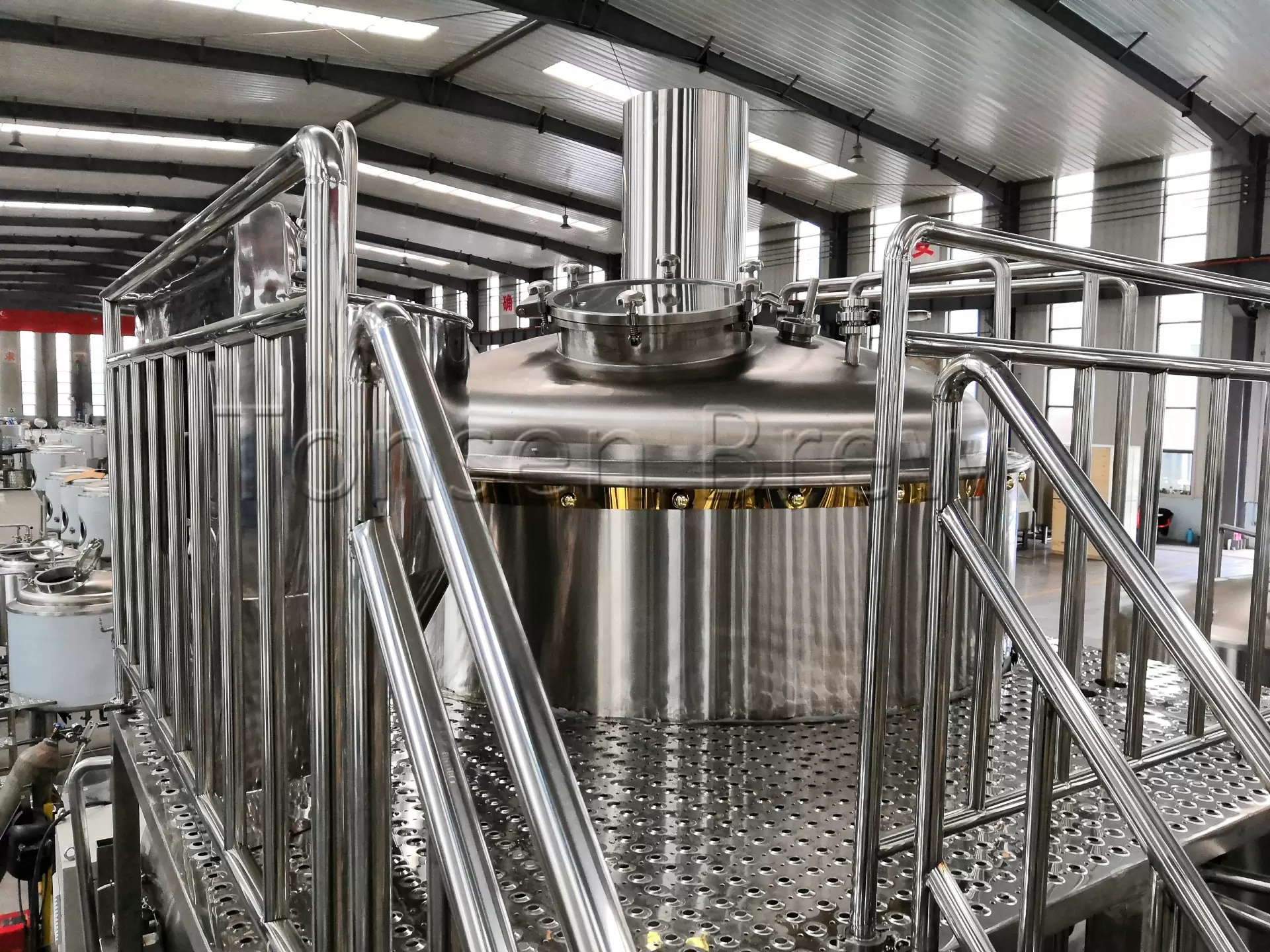 La tecnologia del birrificio, l'ingegneria e l'esperienza di programmazione si scontrano