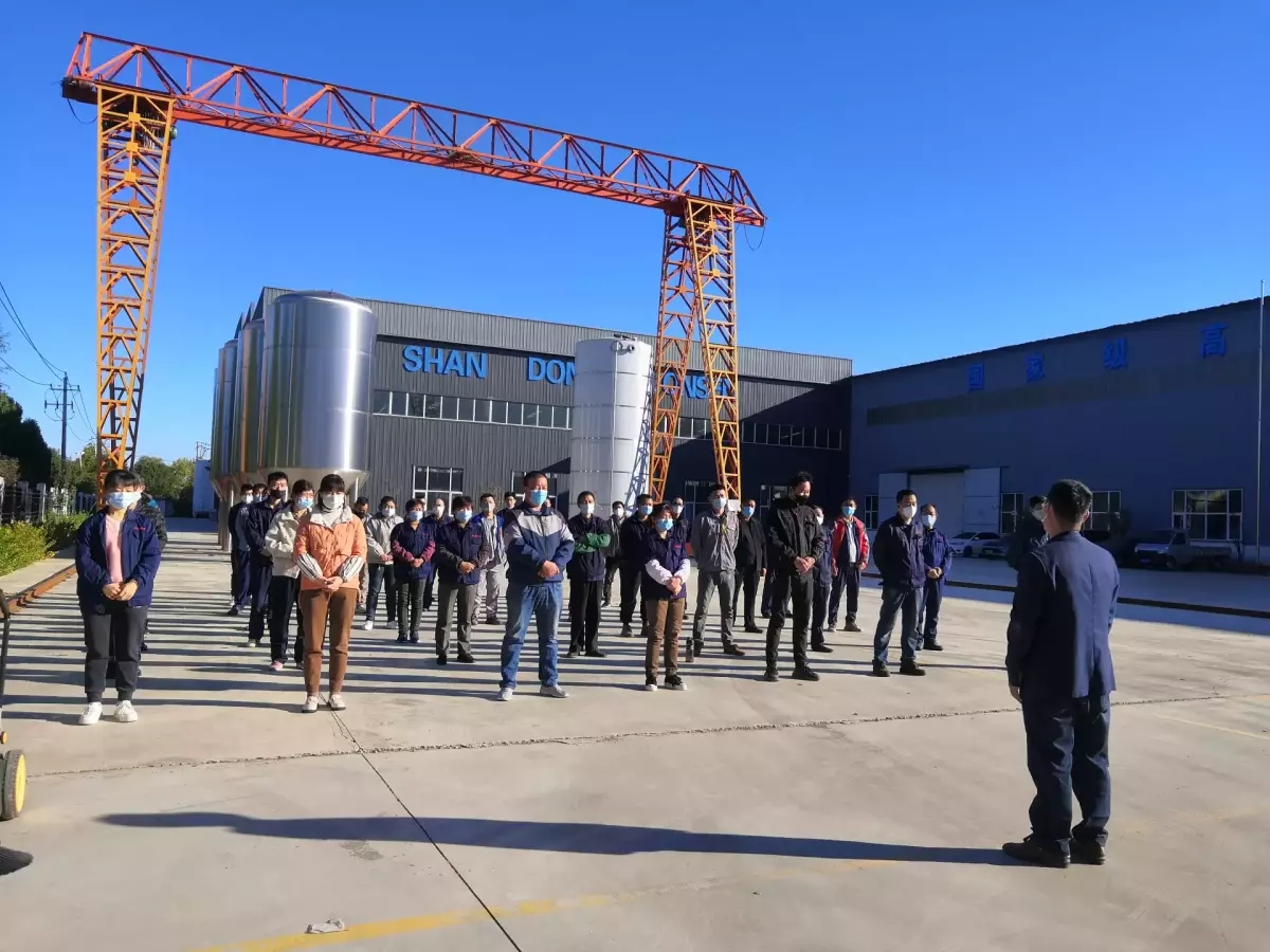 Grandi ragazzi!! Sono in produzione serbatoi di fermentazione da 100HL, 200HL, 300HL e BBT