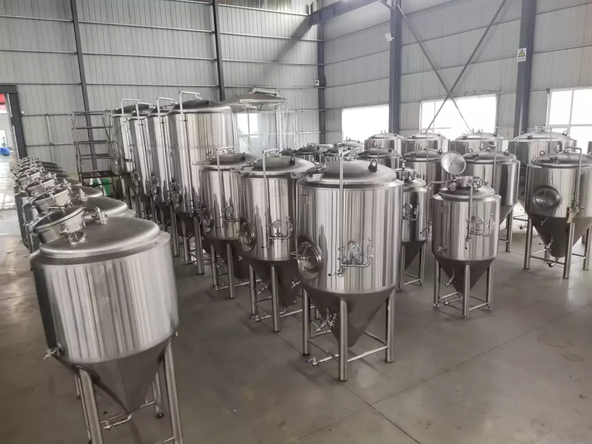 beer brewing equipment