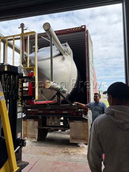 Nosso equipamento para cervejaria de 2000L chegou à Flórida, EUA.