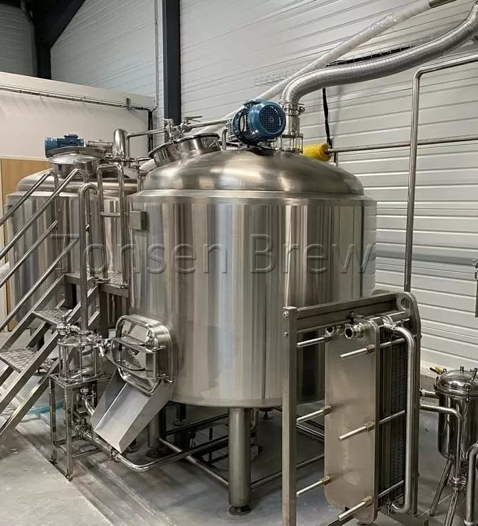 Equipamento de cerveja Tonsenbrew 1000L acaba de chegar à França