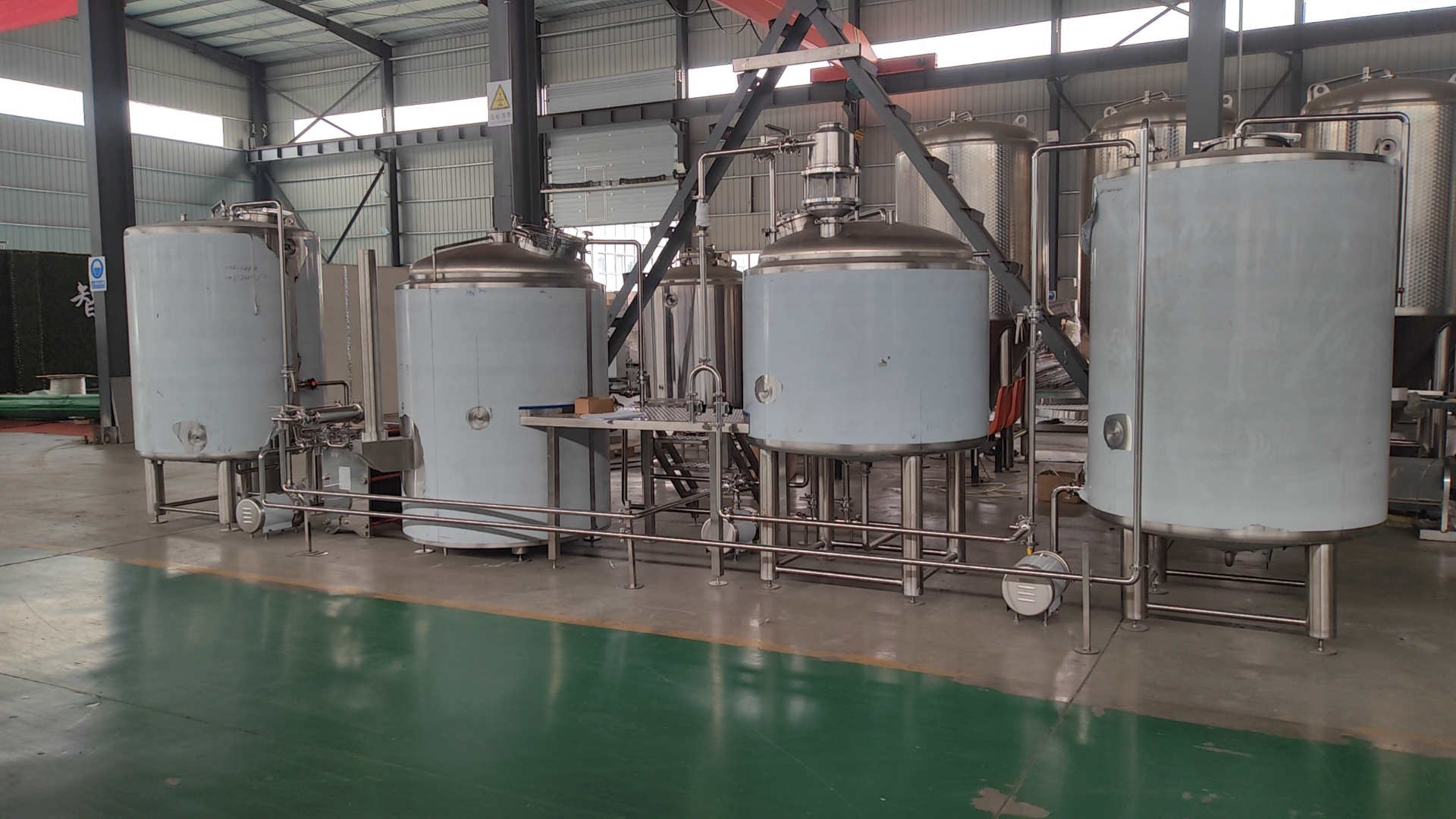 Пивоварня из нержавеющей стали с 2 сосудами на 600 л для продажи с газовым подогревом