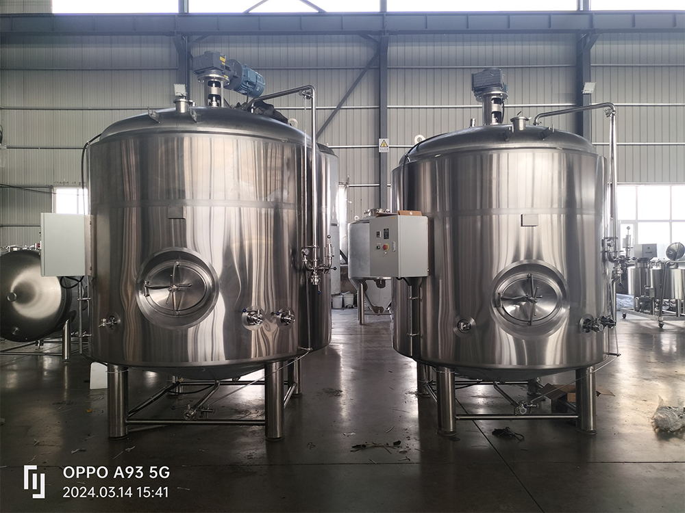 Bright beer tanks