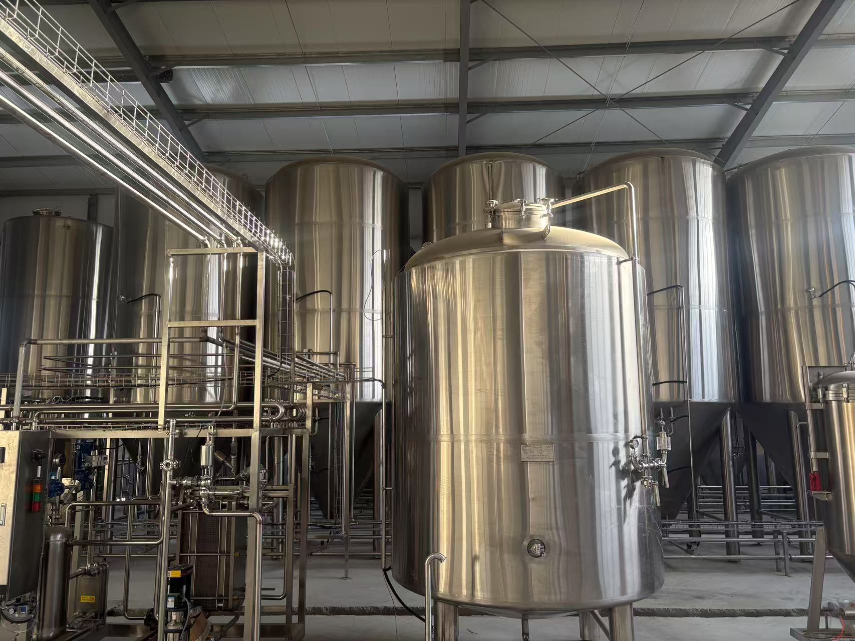 systme-de-brassage-de-bire-artisanale-de-5-000-litres