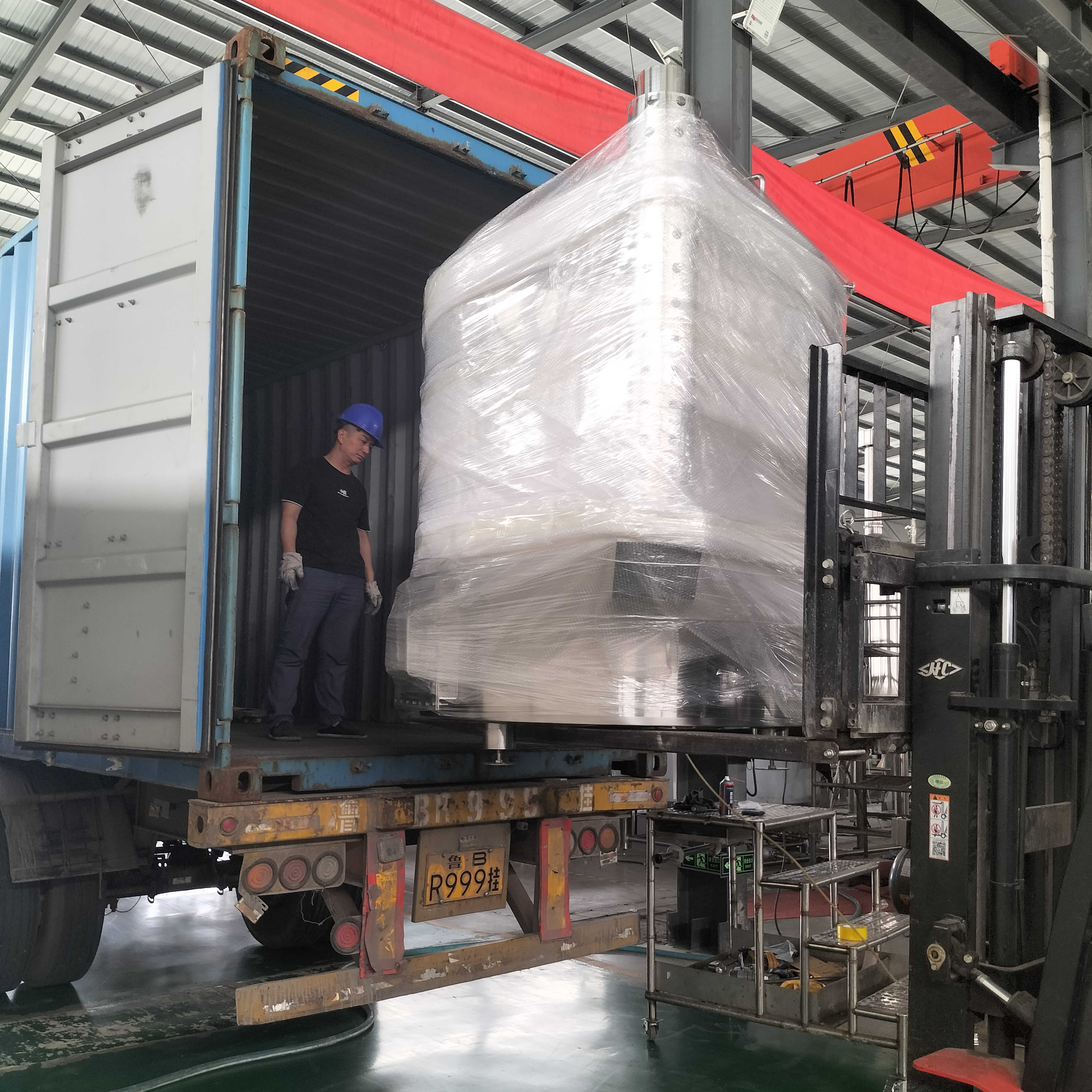 Kan man brygge øl med rustfrit stål? -- En diskussion af innovationen inden for moderne bryggeteknologi set fra udstyrsmaterialer