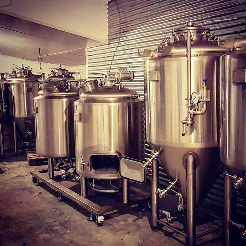 ¿Qué equipo usan los cerveceros? Una guía completa de equipos modernos para la elaboración de cerveza