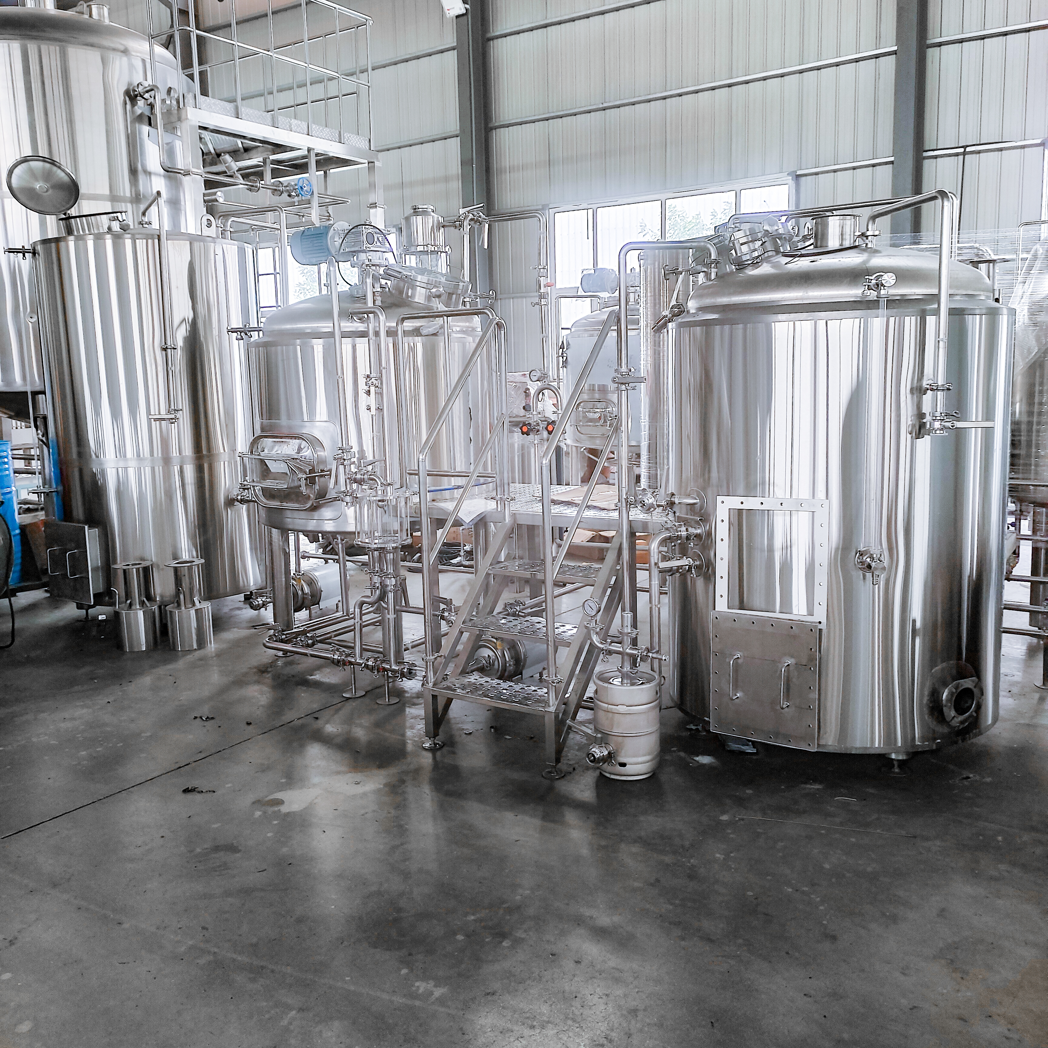 Installation and Components of Beer Brewing Equipment Installation and Components of Beer Brewing Equipment