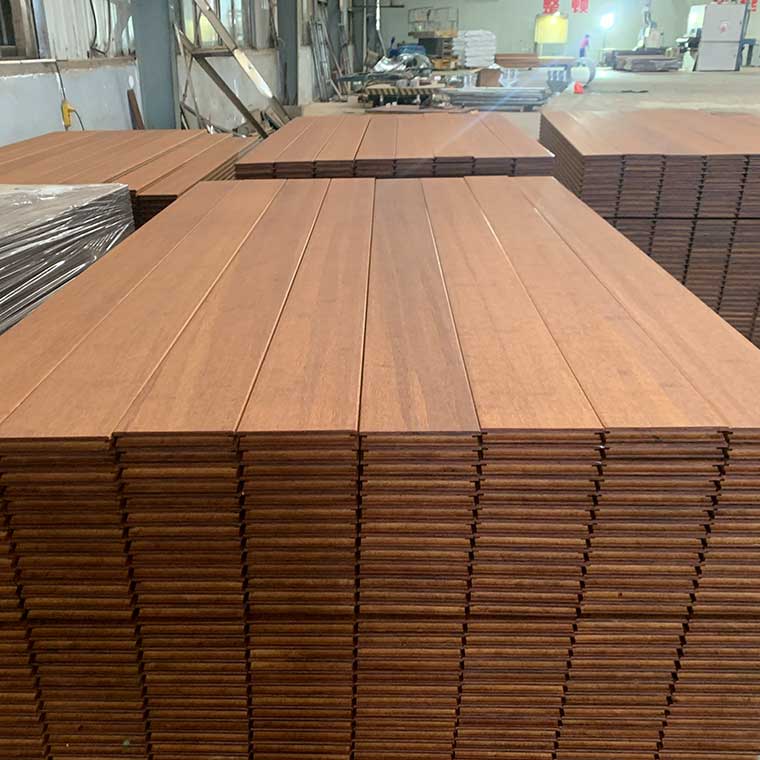 Bulk Buying Carbonized Bamboo Decking: OEM vs. Standard Options for Maximum Value