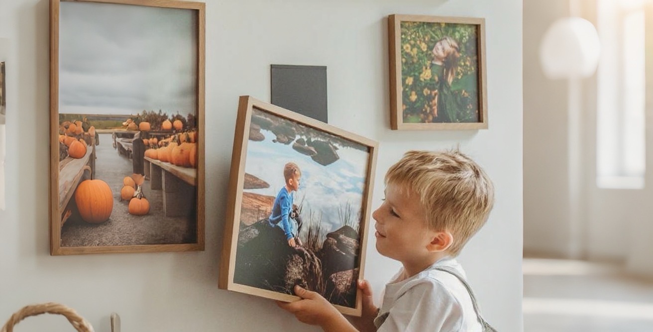 Wall Protective Nail Free Magnetic Wall Frames