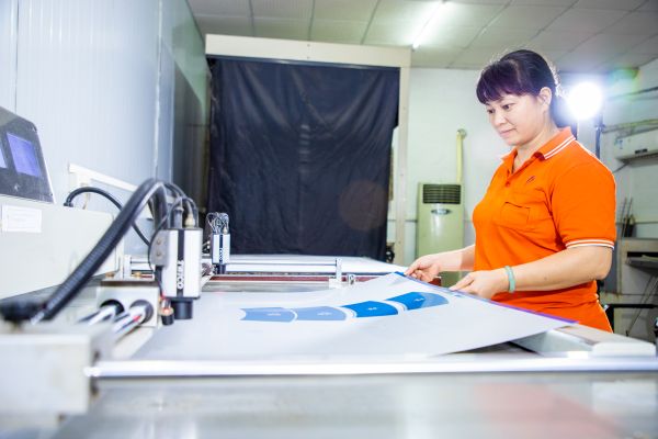 CTP plate making machine for cardboard display stand video