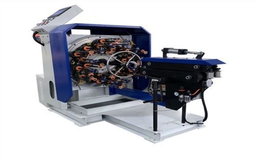 Presisi Mutakhir: Pembuatan Selang PTFE dengan Teknologi Pemotongan Canggih