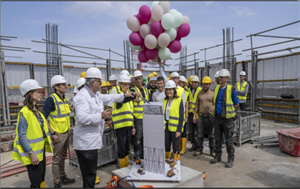 Neues Berliner Wahrzeichen erreicht 100 Meter