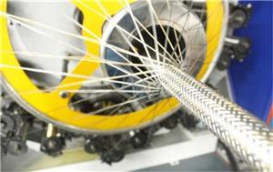 Mesin Pembuat Selang Menjadi Sorotan di Pameran Peralatan Dapur dan Kamar Mandi Internasional Tiongkok (Shanghai) ke-29 tahun 2025