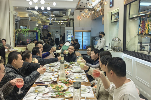 L'acheteur est venu visiter notre entreprise