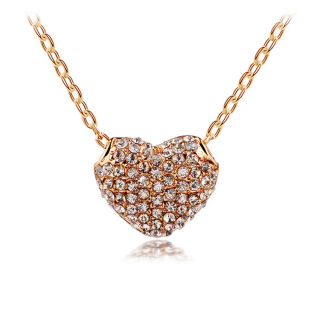 Сребърно колие с висулка с диамантено сърце