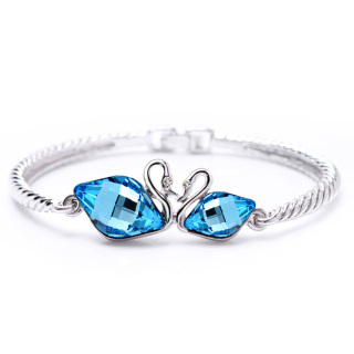 Женские браслеты-подвески Пандора