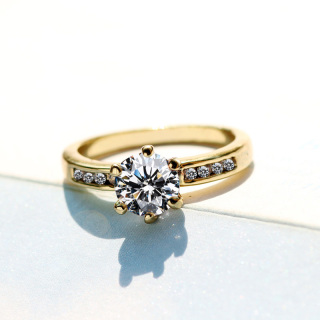 خاتم أزياء الماس