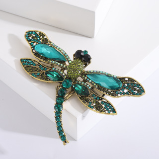 Brož červená vážka