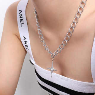 قلادة سلسلة بتصميم صليب فضي للرجال