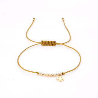 Персонализирани гривни с червени нанизи с мъниста