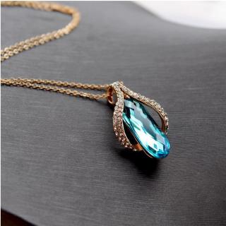 قلادات المجوهرات المقلدة أزياء المرأة