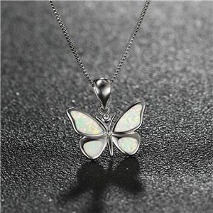 Колие с висулка от розово злато за жени