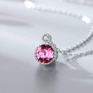 Дизайнерско колие с тънка златна верижка за жени