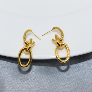 Uudet 18k kullatut vedenkestävät ruostumattomasta teräksestä anti-allergiset geometriset ympyränpyrstökuvioidut tummumattomat korvakorut