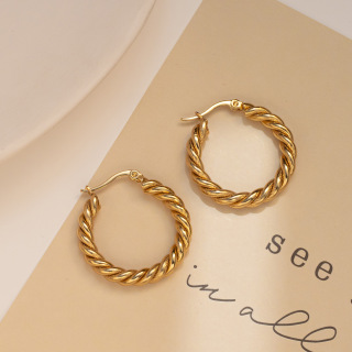 Neues Design, 14 Karat vergoldet, modischer Creolen-Ohrring aus Edelstahl für Damen