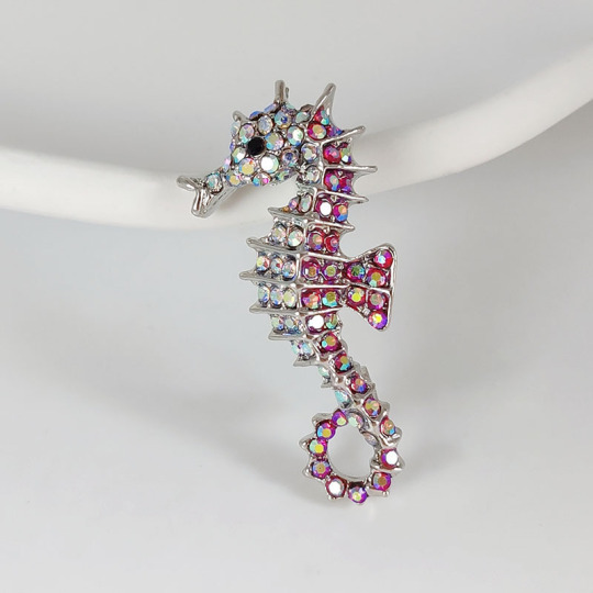 Brose ieftine en-gros Cute marine life fashion albastru inchis calu de mare email brosa cu strass