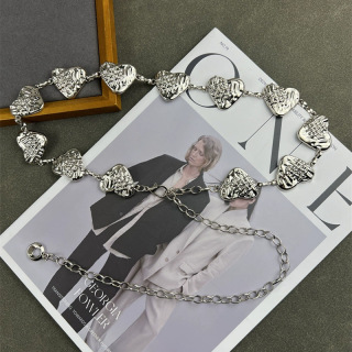 Винтидж античен издълбан метален пояс във формата на сърце Дамска пола Декорация Аксесоари Колан с верига