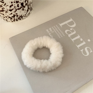 Elastici per capelli in peluche semplici color caramello dal design autunnale e invernale per donne e ragazze, fermagli per capelli in pelliccia alta elastica, porta coda di cavallo