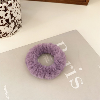 Syksyllä ja talvella Design Candy Color Yksinkertaiset Pehmoiset hiukset Scrunchit Naisten Tytöille Poninhäntäpidike Korkea elastinen turkis hiussolmiot