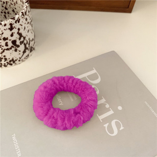 Elastici per capelli in peluche semplici color caramello dal design autunnale e invernale per donne e ragazze, fermagli per capelli in pelliccia alta elastica, porta coda di cavallo