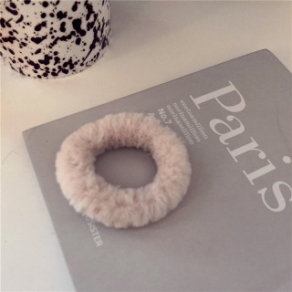 Elastici per capelli in peluche semplici color caramello dal design autunnale e invernale per donne e ragazze, fermagli per capelli in pelliccia alta elastica, porta coda di cavallo