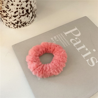 Elastici per capelli in peluche semplici color caramello dal design autunnale e invernale per donne e ragazze, fermagli per capelli in pelliccia alta elastica, porta coda di cavallo