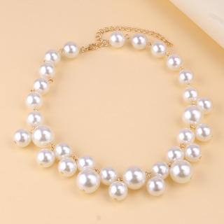 أزياء المرأة الأبيض تقليد اللؤلؤ جولة الخرز قلادة العنقودية سحر قلادة المجوهرات هدية