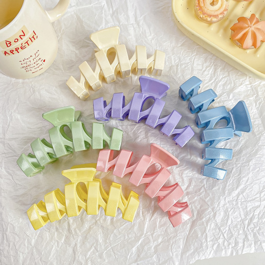 Дизайнерский зажим во французском стиле, матовая волнообразная полые заколки для волос, острый зажим, аксессуары для волос для женщин