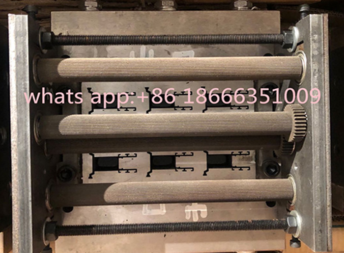 PA66 strip mould loading to shipment