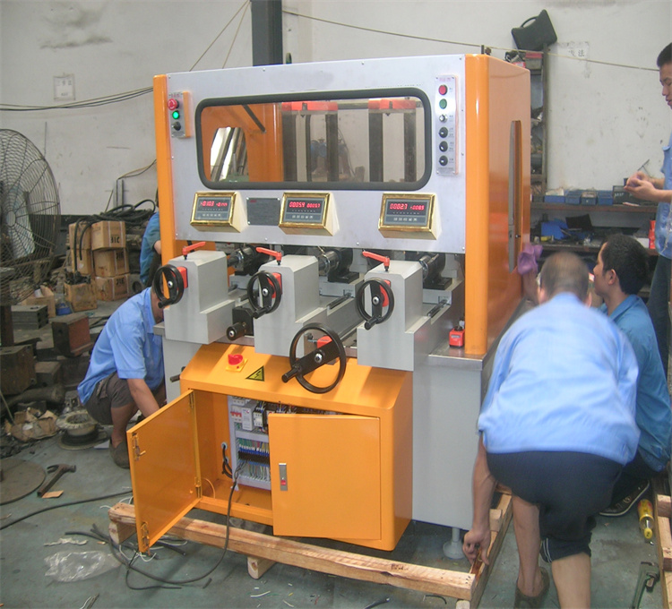 THERMAL BREAK ASSEMBLY MACHINE LINE