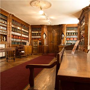 How much does it cost to build a home bar cabinet?