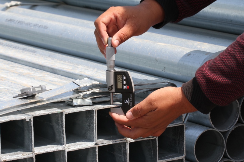 Hot Sale 35X60mm Galvanized Rectangular A 500 High Quality Anti Corrosion Carbon Rectangular Steel Pipe For Construction